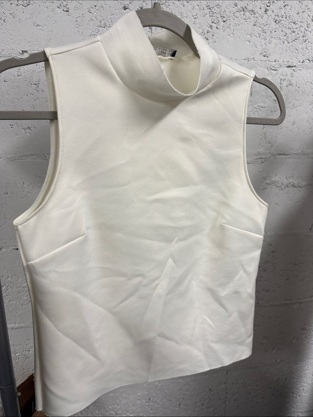 Sleeveless Mock Neck Top in Cream ZARA Size Medium - LIKE NEW